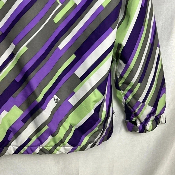 Volcom ski jacket,women Lg, snowboard ,winter,purple,multicolor, great pre own - Picture 8 of 16